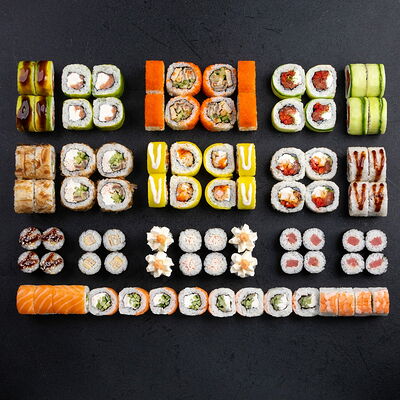 Праздничный сет в Sushiman по цене 4125 ₽