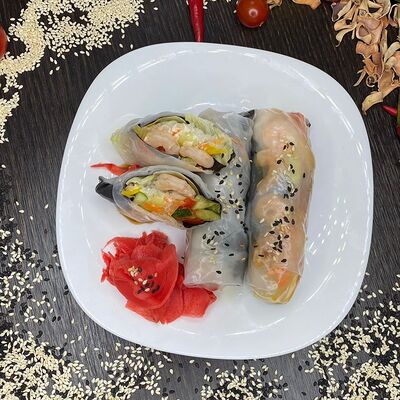 Спринг ролл с креветкой в Восток запад по цене 570 ₽