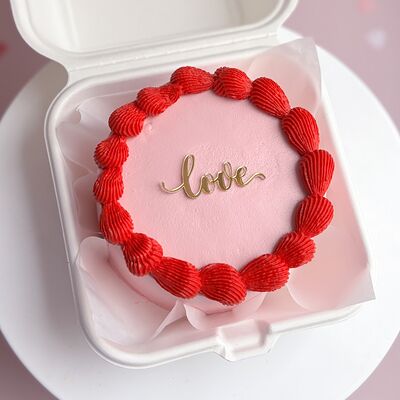 Бенто-торт в стиле ламбет Love в Katerins Bakery по цене 1750 ₽