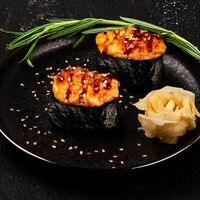 С угрём в Суши Rich