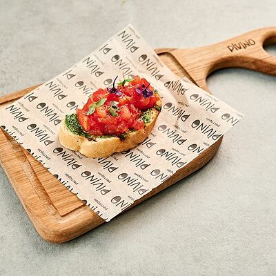 Брускетта с соусом Песто и бакинскими томатами в Pivino по цене 220