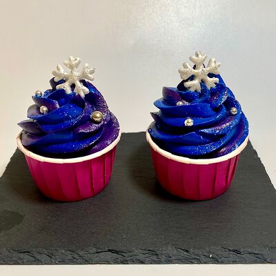 Капкейки Звёздная ночь S в Desserts day по цене 600 ₽
