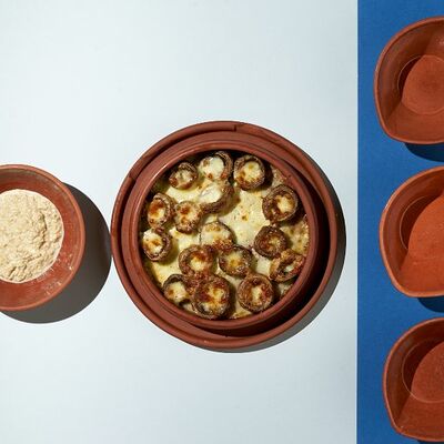 Шампиньоны в кеце в Хачапури и Вино по цене 267 ₽