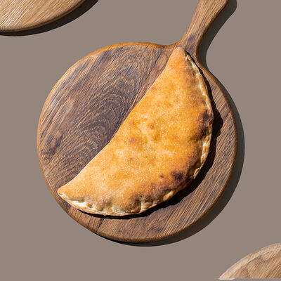 Картопилиани дрожж. тесто в Хачапури и вино по цене 190 ₽