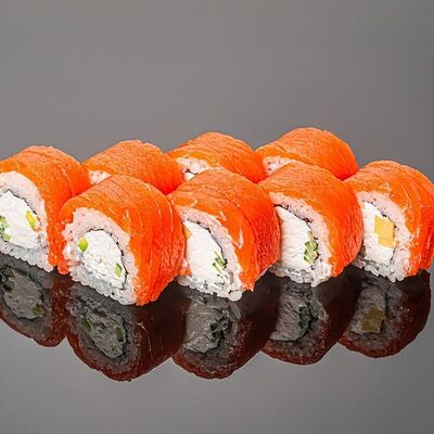 Филадельфия гранд с авокадо в Omakase Yoshitake Sushi по цене 1090 ₽