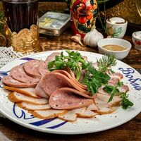 Мясная тарелка в Вобла