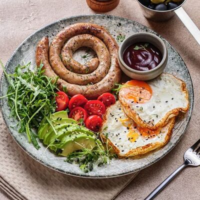 Глазунья с куриной колбаской в Sorry mama по цене 700 ₽