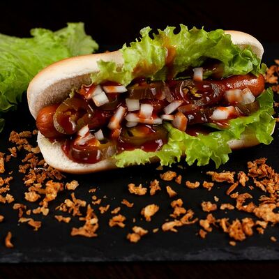 Хот-дог чили в HotDogger на Белорусской по цене 250 ₽