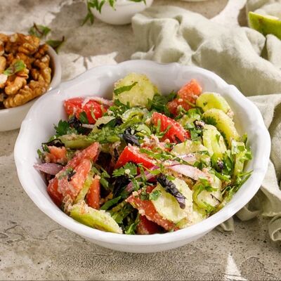 Салат по-грузински с орехами в DiDi по цене 840 ₽