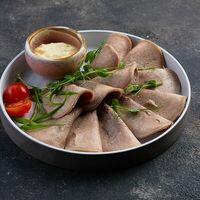 Отварной говяжий язык в Rustaveli