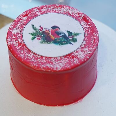 Бенто-торт Ванильный с клубникой в Самовар на Минусинской по цене 1150 ₽