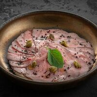 Вителло тоннато в Вода & Еда