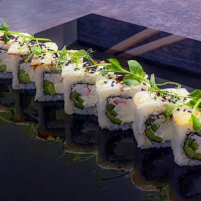 Ролл Канада в Sushi adler по цене 969 ₽