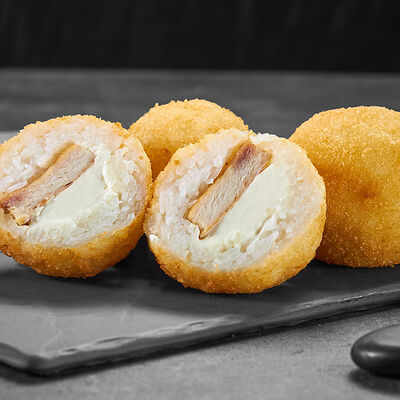 Рисовые шарики с курицей в Суши Мастер по цене 149