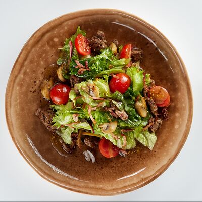 Салат с куриной печенью по-Грузински в Чача по цене 440 ₽