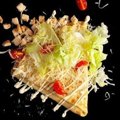 Блин Цезарь с цыпленком в Блинвуд по цене 450 ₽