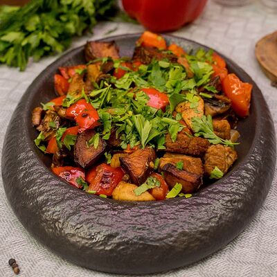 Сковорода с курицей в Кампус по цене 450 ₽