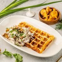 Картофельная вафля с лисичками в АндерСон