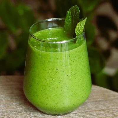 Смузи Киви-шпинат-банан в Локация кофе по цене 400 ₽