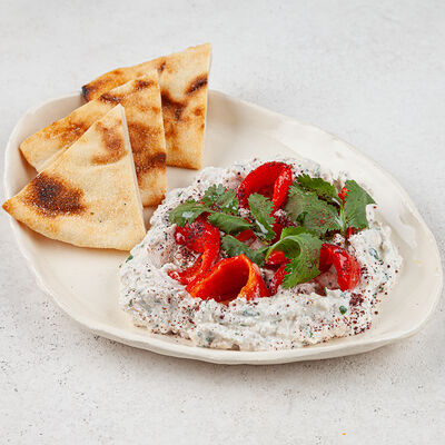 Перцы рамиро с пряной рикоттой и грецким орехом в Shulman Kitchen по цене 600 ₽