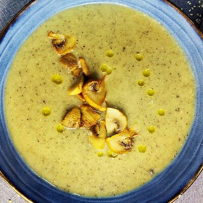 Суп грибной в Кэйго доставка по цене 350 ₽