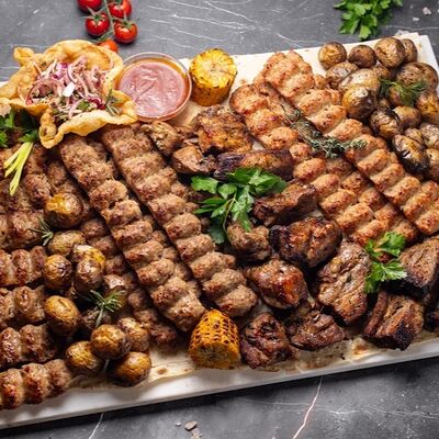 Ассорти люля с шашлыками на 8 персон в Вкусный шашлык и не только по цене 14500 ₽