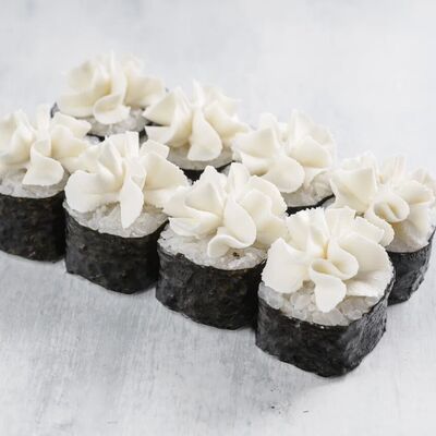 Ролл Сливочный лосось в Yummy yummy по цене 195 ₽