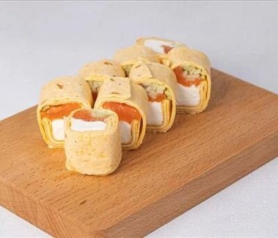 Тортилья с лососем в Майфудзо по цене 556 ₽