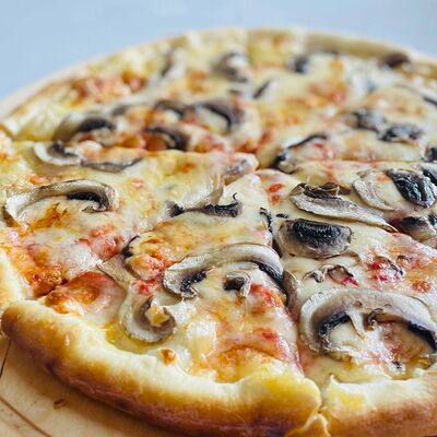 Пицца с грибами в Чайхана Айва по цене 900 ₽