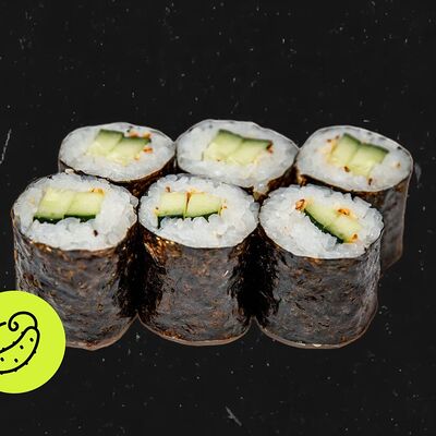 Классические роллы с огурцом в Monkey Sushi по цене 180 ₽