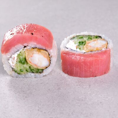 Ролл с тунцом и темпурной креветкой в Токио по цене 40 р.