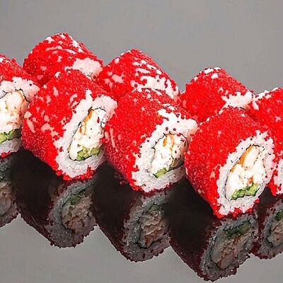 Калифорния со снежным крабом и тигровой креветкой в Fish Roll по цене 1380 ₽