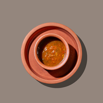 Соус аджика 50г в Хачапури и вино по цене 90 ₽