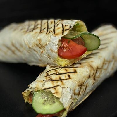 Хот дог в лаваше в Шаурма по цене 260 ₽