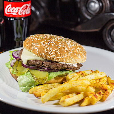 Бургер Американский в Il Mio по цене 650 ₽