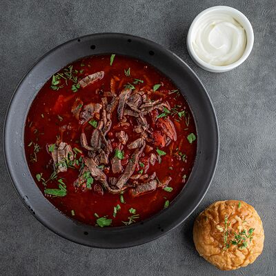 Борщ со рваной говядиной в Мясоед по цене 650 ₽