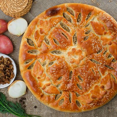 Пирог с мясом и картошкой в Пироги по-коми по цене 1799 ₽