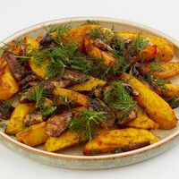 Картофель, жаренный с грибами в Ананас