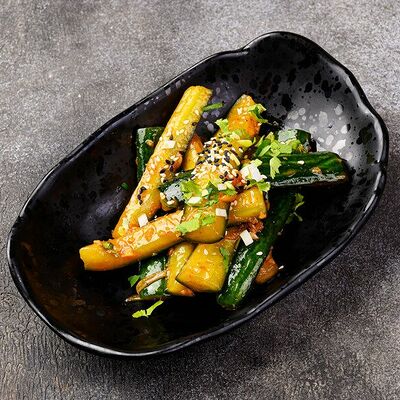 Битые огурцы в Sushi & More по цене 200 ₽