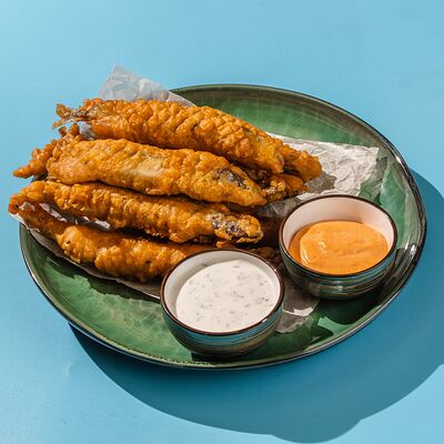 Мойва жаренная с соусом Тартар в Kiss по цене 560