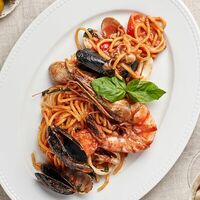Спагетти с морепродуктами в Cacio e Pepe