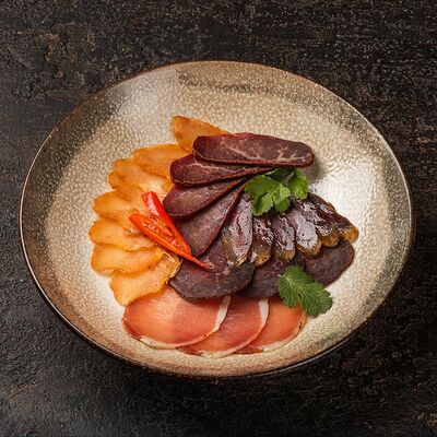 Ассорти Вяленого мяса в Мираж по цене 930 ₽