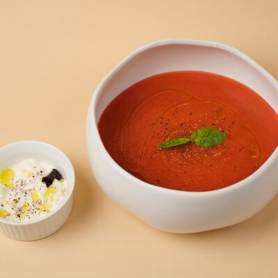 Томатный суп со страчателлой в Kalabasa по цене 850 ₽