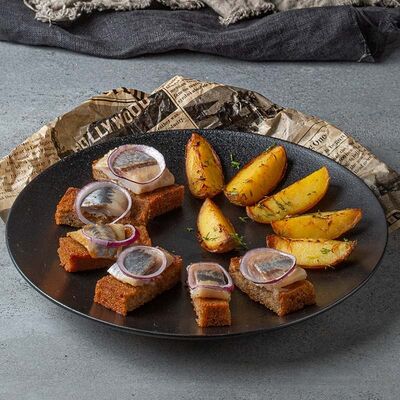 Сельдь на гренках в Изи Паб по цене 495 ₽