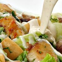 Салат Цезарь с курицей в На дровах