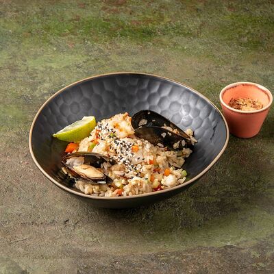 Жареный рис с морепродуктами в Бай Тай по цене 740 ₽