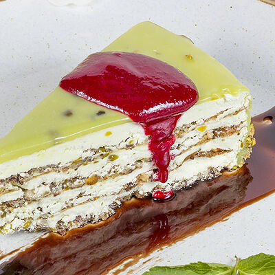 Фисташковый кейк в Луиджи & Тосё по цене 289