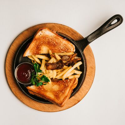 Сэндвич с томлёной бужениной в Вкусная миля по цене 430