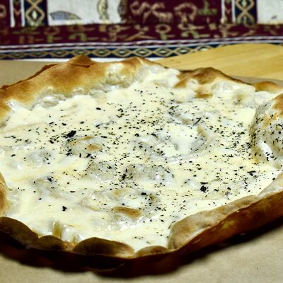 Лахмаджо с сыромв Арм Гриль по цене 400 ₽