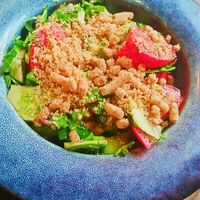 Салат овощной с орехами в Бинехи